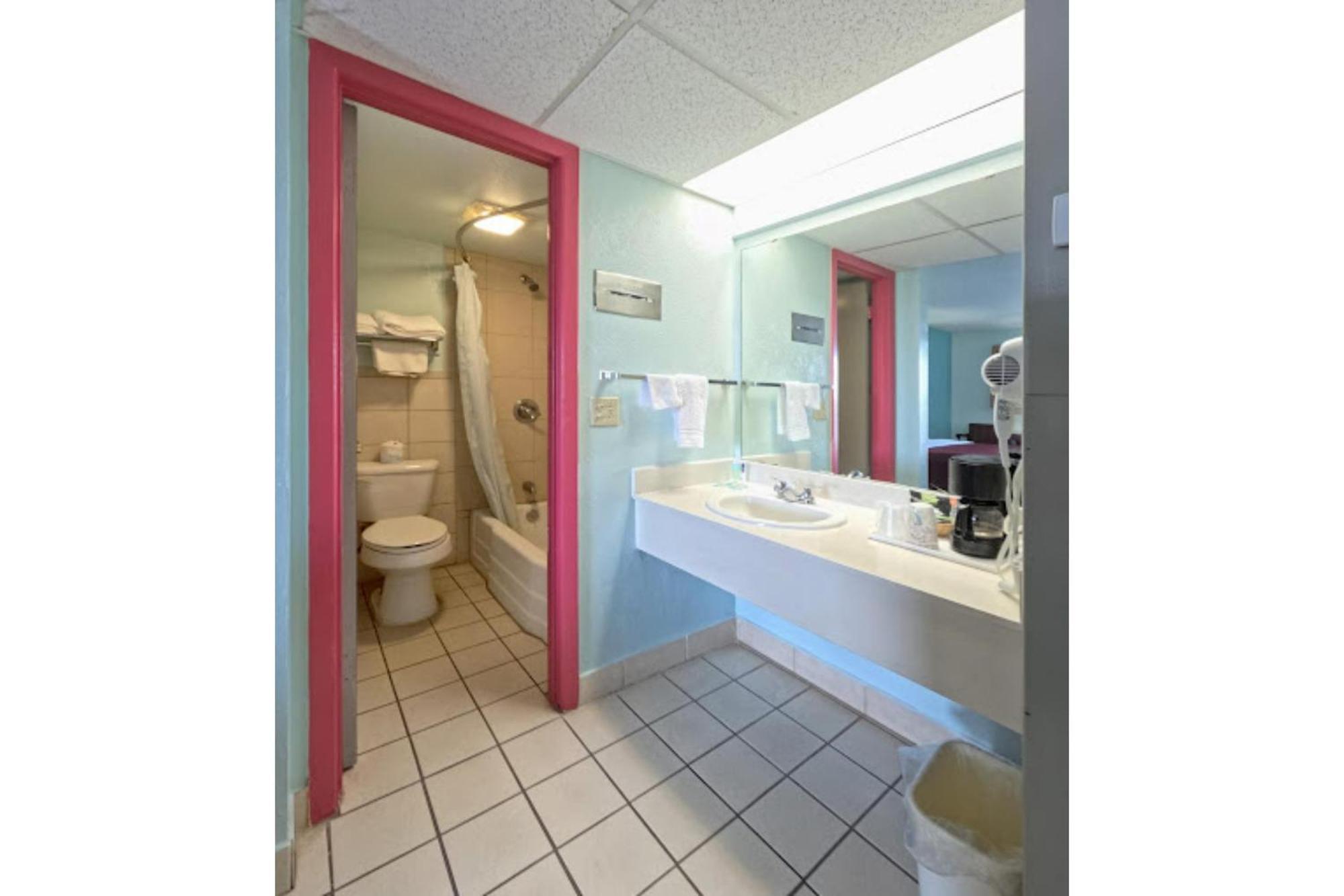 Route 66 Inn & Suites By Oyo Vega Tx Exteriör bild